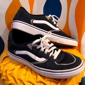 Vans - Men's Size 11 - Gently Used